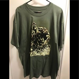 Pre-owned Swamp Thing men’s t-shirt size 2xl / XXL